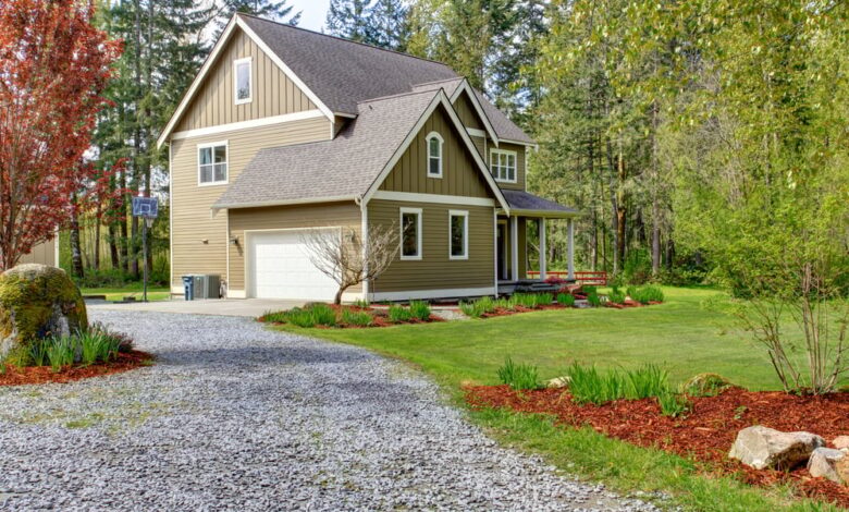 Can You Put Driveway Sealer on Gravel?