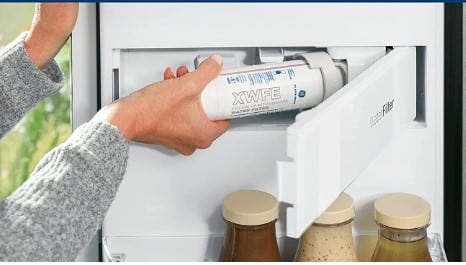 Le distributeur d'eau du réfrigérateur GE Profile ne fonctionne pas après le remplacement du filtre