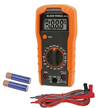 La laveuse à haute efficacité Amana est bloquée sur le remplissage de détection